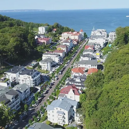 Sonnenschein Im Ostseebad * Sellin (Rugen)